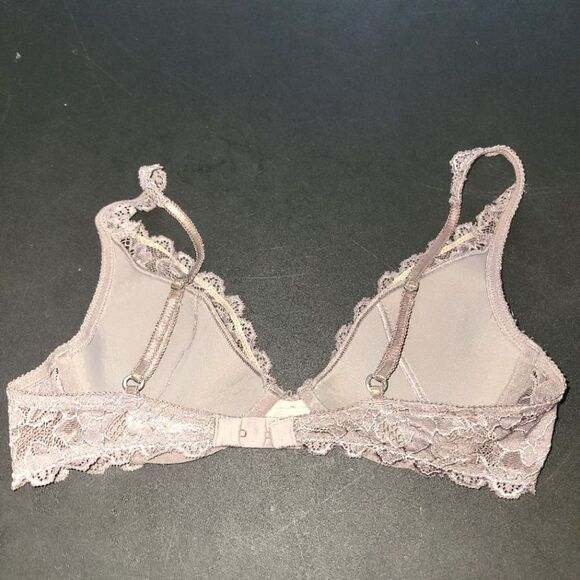 Victoria's Secret Very Sexy Push Up Without Padding Bra 34B - Picture 5 of 8